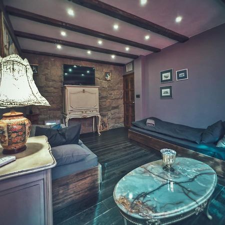 Тhe Bohemian Lodge-Entire House With Sauna เวลีคอเทอร์โนโว ภายนอก รูปภาพ
