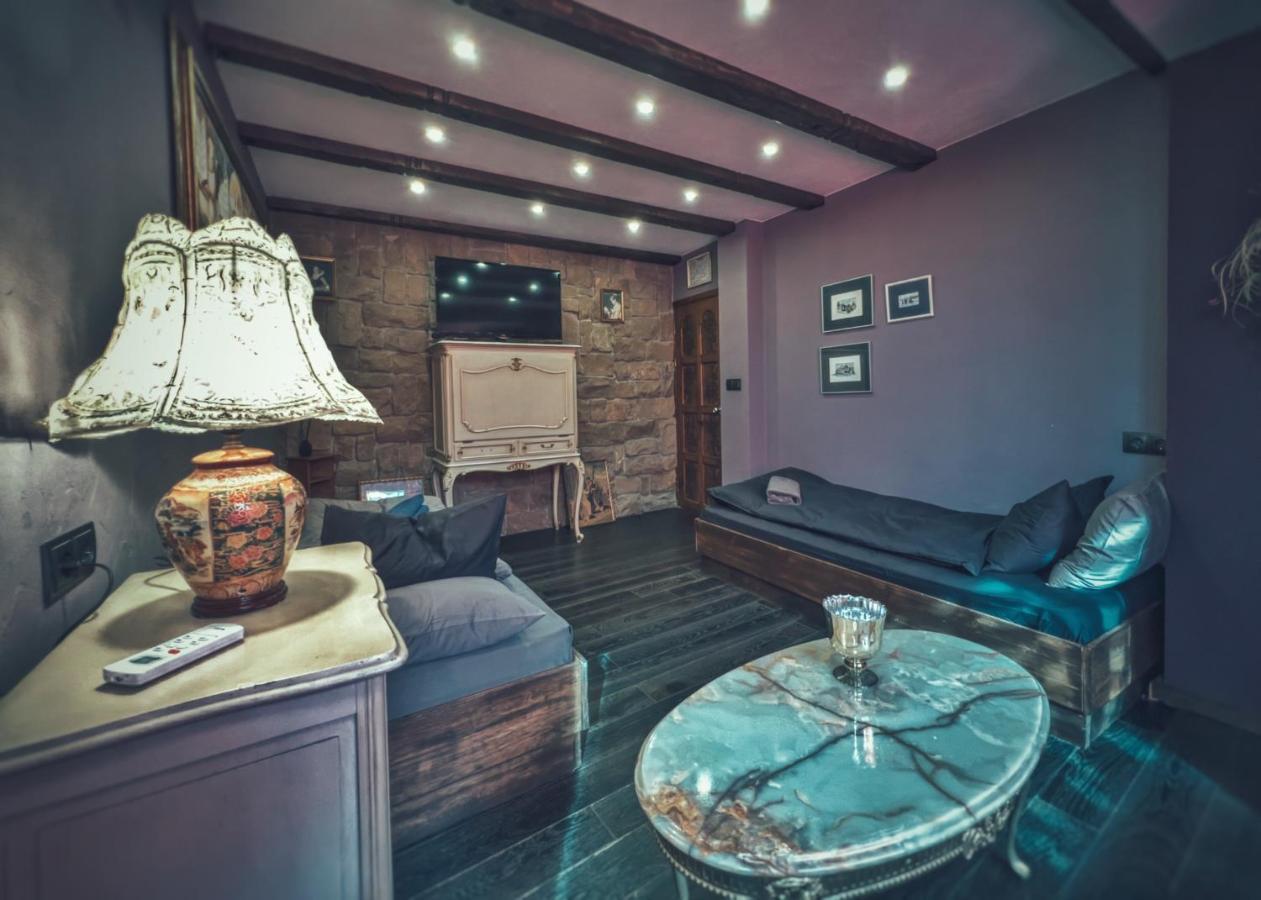 Тhe Bohemian Lodge-Entire House With Sauna เวลีคอเทอร์โนโว ภายนอก รูปภาพ
