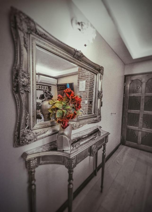 Тhe Bohemian Lodge-Entire House With Sauna เวลีคอเทอร์โนโว ภายนอก รูปภาพ