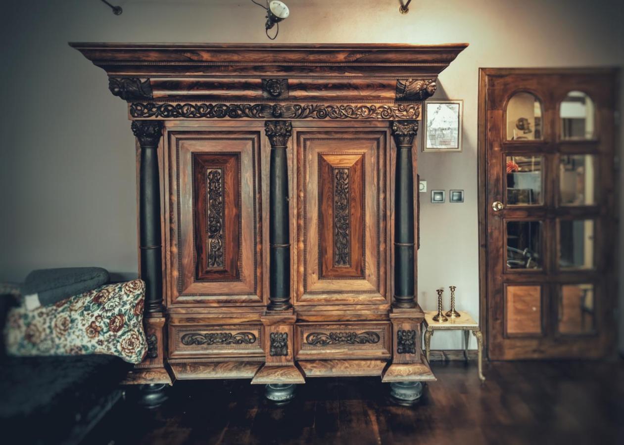 Тhe Bohemian Lodge-Entire House With Sauna เวลีคอเทอร์โนโว ภายนอก รูปภาพ