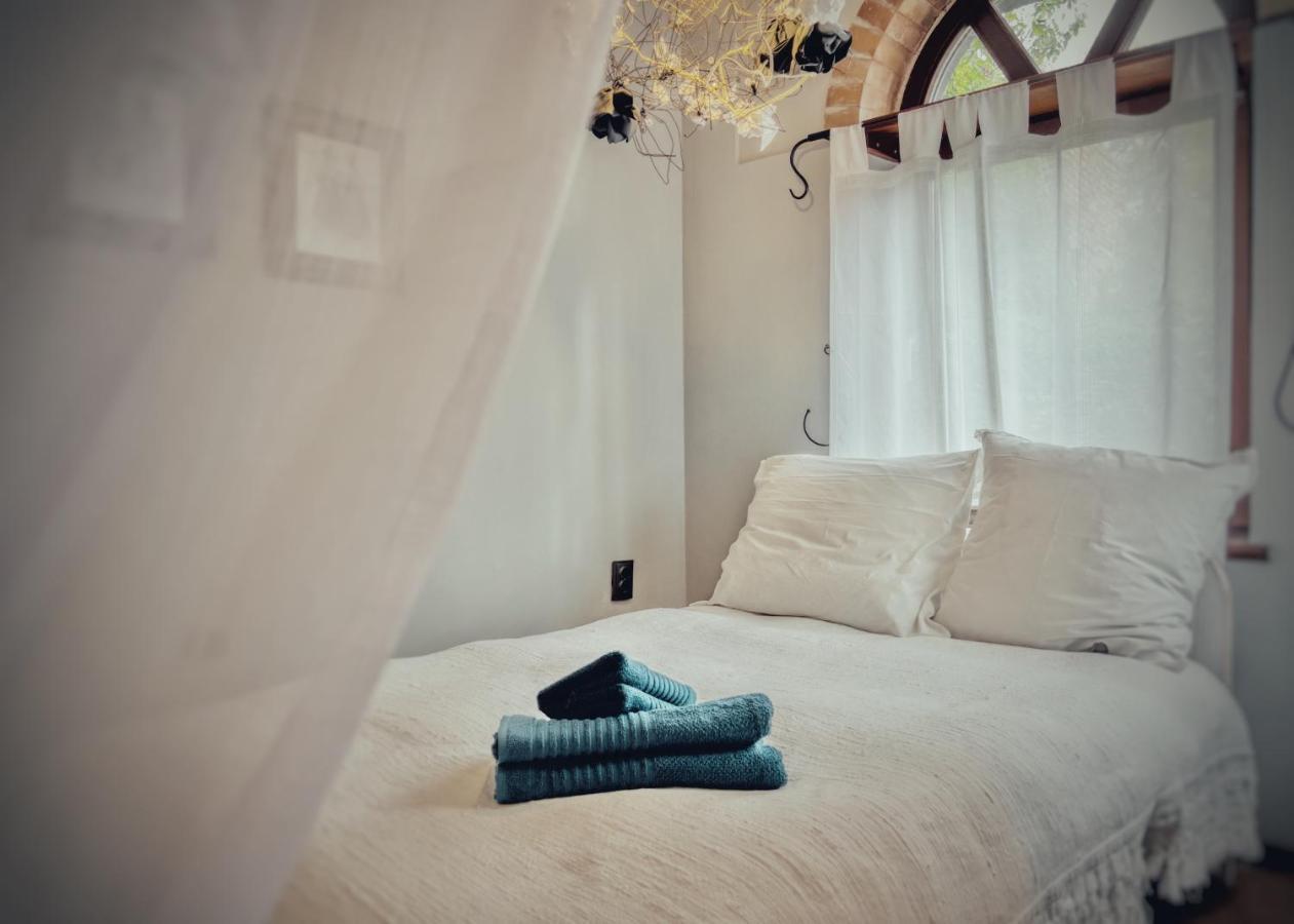 Тhe Bohemian Lodge-Entire House With Sauna เวลีคอเทอร์โนโว ภายนอก รูปภาพ